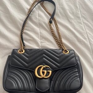 Gucci GG marmont medium shoulder bag